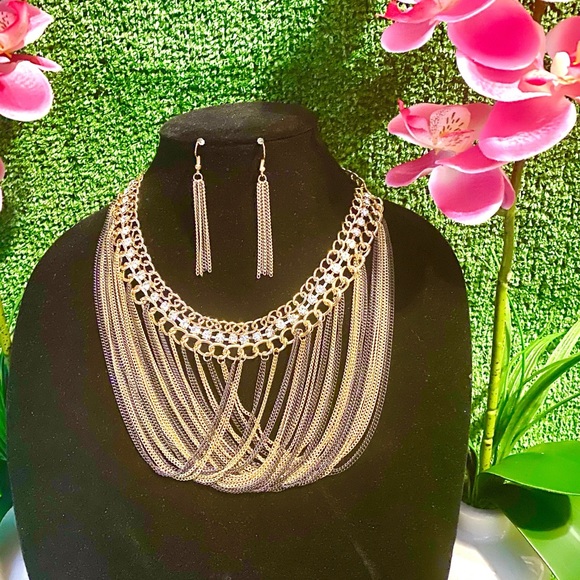 Princess Layered Set - Picture 2 of 2